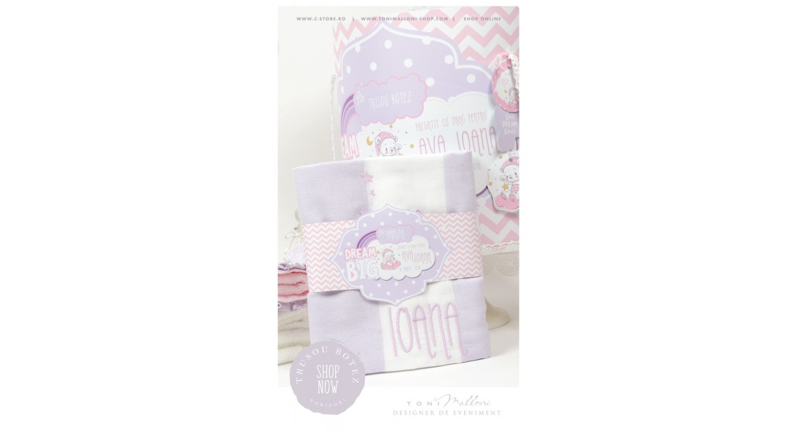 Trusou de botez personalizat si brodat cu norisori pufosi si ursuleti pentru fete, Dream big little girl 12